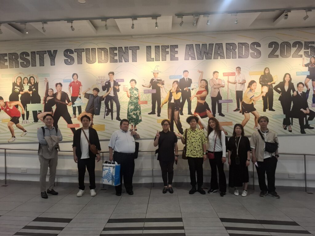 シンガポール経営大学　集合写真
